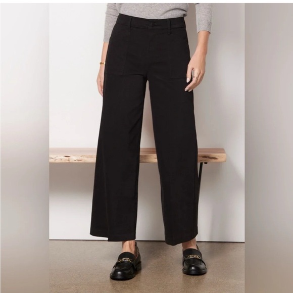 Evereve Denim - Evereve Beth in black cropped wide leg pants Jeans